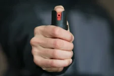 תשמרו על עצמכם! גז פלפל להגנה עצמית Defense Self Defense