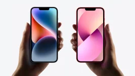 דגמי iPhone 12/13/14/14 Plus במגוון צבעים בסייל