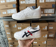 נעלי אופנה אסיקס Asics Japan S ב169.9₪!