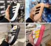 נעלי התינוקות של אדידס Adidas ב60% הנחה!