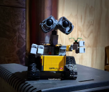 ערכת לבנים להרכבה 687 חלקים דמות וול אי Wall-E במחיר שווה!